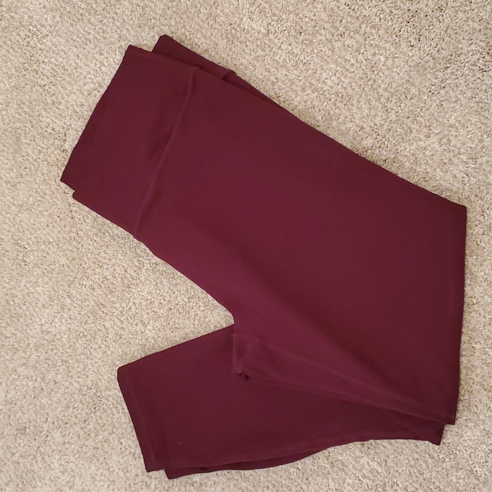 NWT Fabletics High Wasted Powerholds 7/8 - Picture 3 of 4